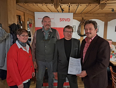 Marita Schliephorst, Thomas Hammer, Gerhard Burda und Bürgermeister Ralf Hilmes 